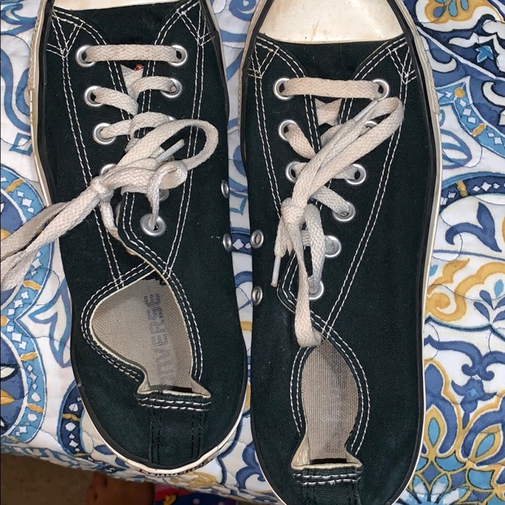 black classic converse